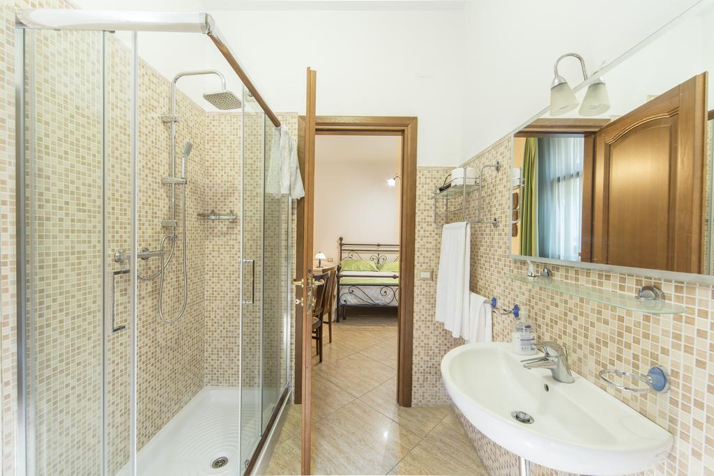 B&B Casa Cavour Σαν Μπενεντέτο ντελ Τρόντο Εξωτερικό φωτογραφία